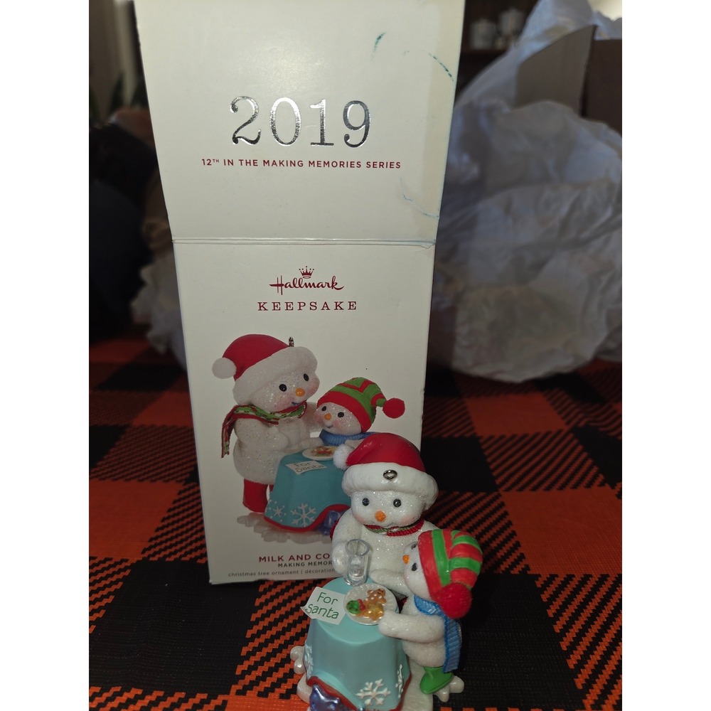 Hallmark Keepsake 2019 Milk and Cookies Making Memories Snowman Ornament 12th